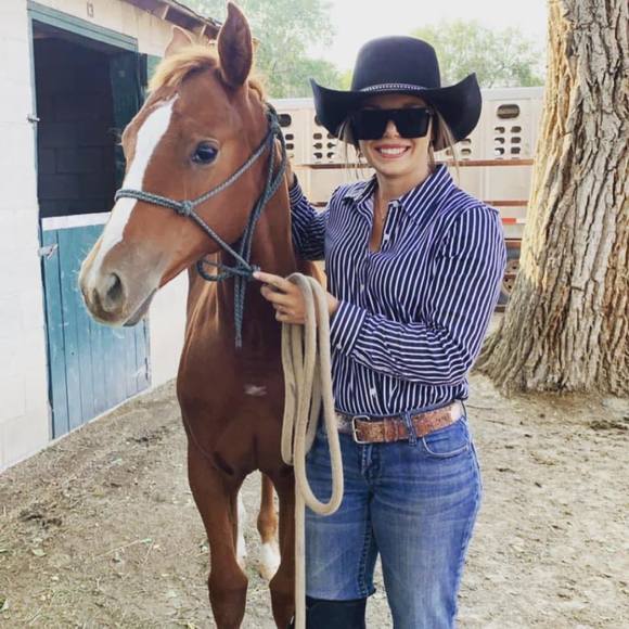 Meet your Posher, Cheyann - Picture 1 of 1